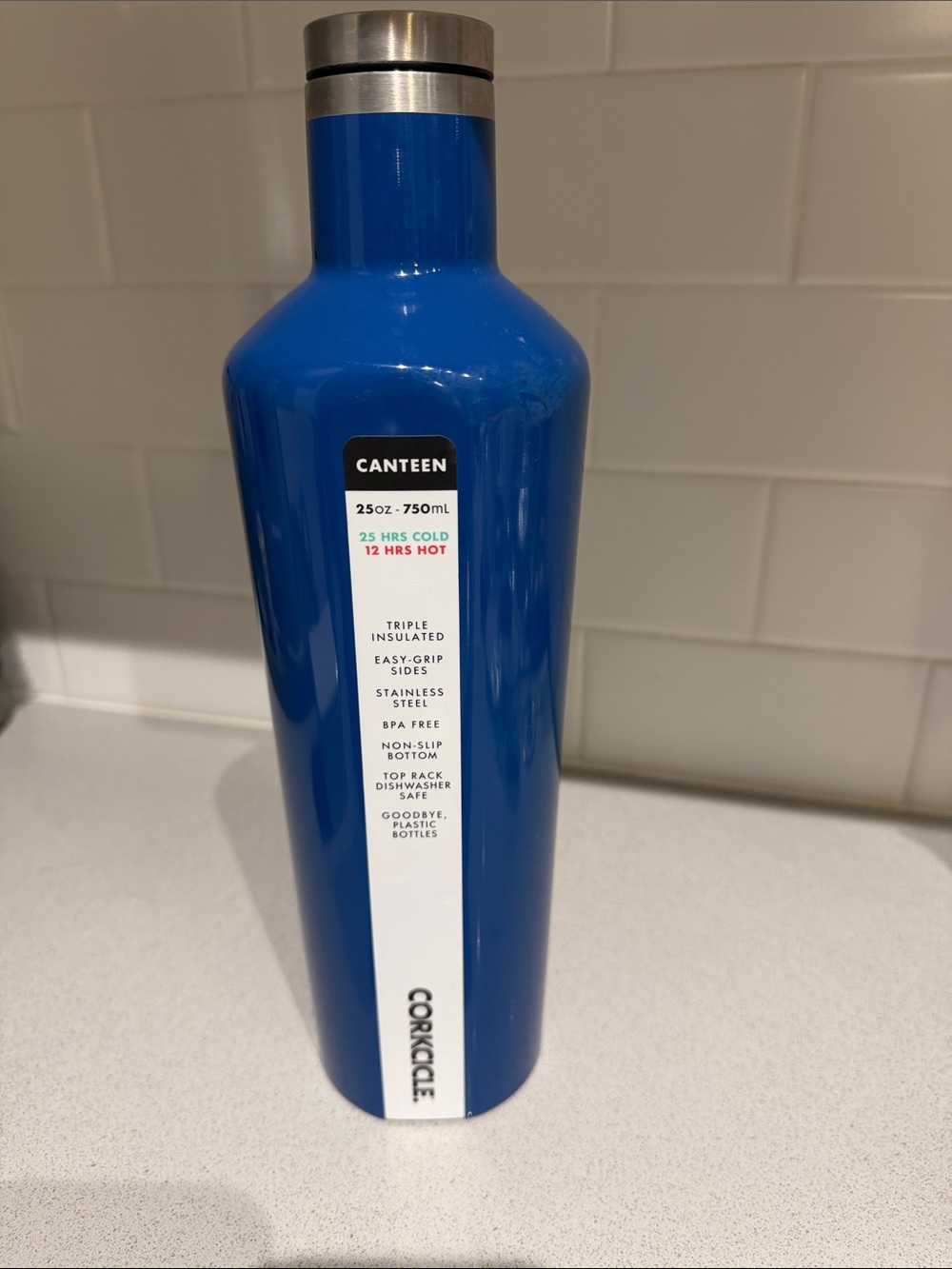 Corkcicle Canteen Color Navy 16oz 25 HRS cold 12 HRS hot